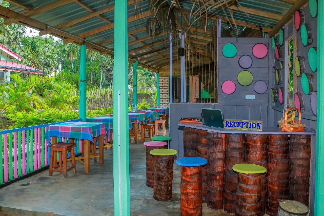 Elena Garden Resort&Restaurant Trincomalee Exterior foto