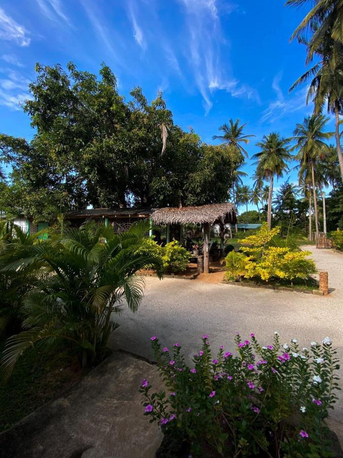 Elena Garden Resort&Restaurant Trincomalee Exterior foto